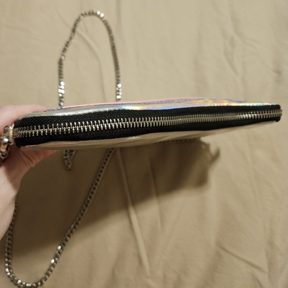 Skinnydip London "I'm Worth The Dollar" Crossbody Bag - Picture 15 of 16